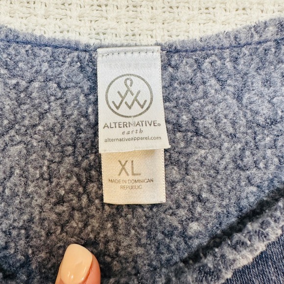 Alternative Earth Blue Striped Sleeve Sweatshirt Pullover Women's‎ XL -sporty - Picture 7 of 12